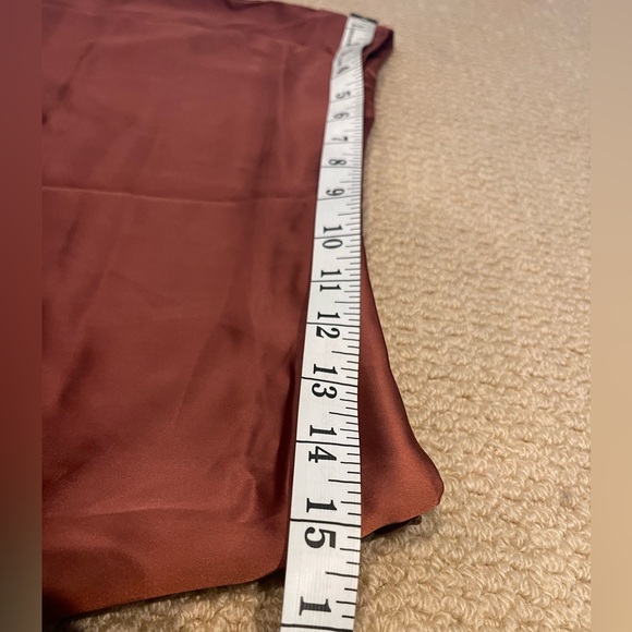 Zara split Hem high waisted midi satin skirt size M - Picture 2 of 6